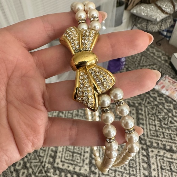 Vintage Christian Dior pearl and gold bow with Swarovski crystals necklace - Picture 10 of 14